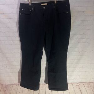 Levi’s Black 550 Relaxed Bootcut 24M Plus